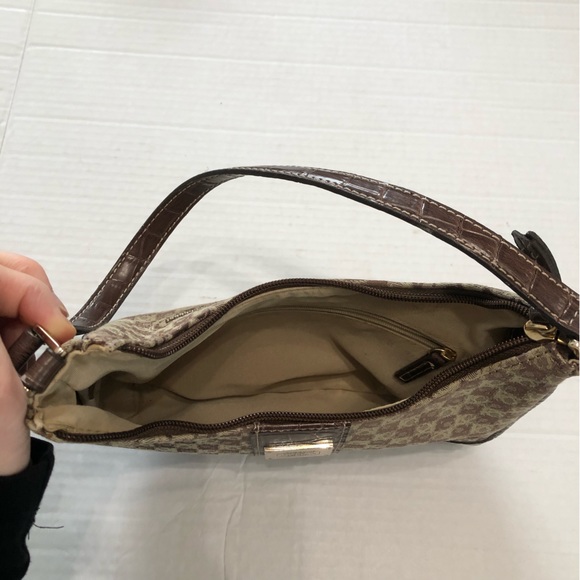 Liz Claiborne | Small Tan and Brown Shoulder Strap Purse - Picture 6 of 12